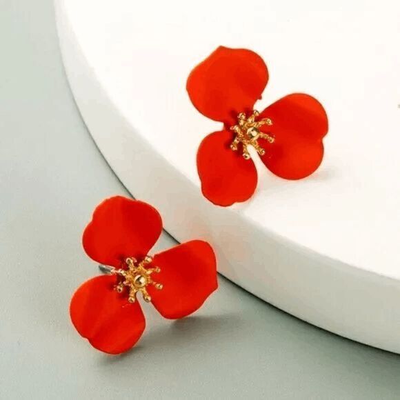 2/$21 Ladies Red Chic Flower Earrings - Picture 1 of 3